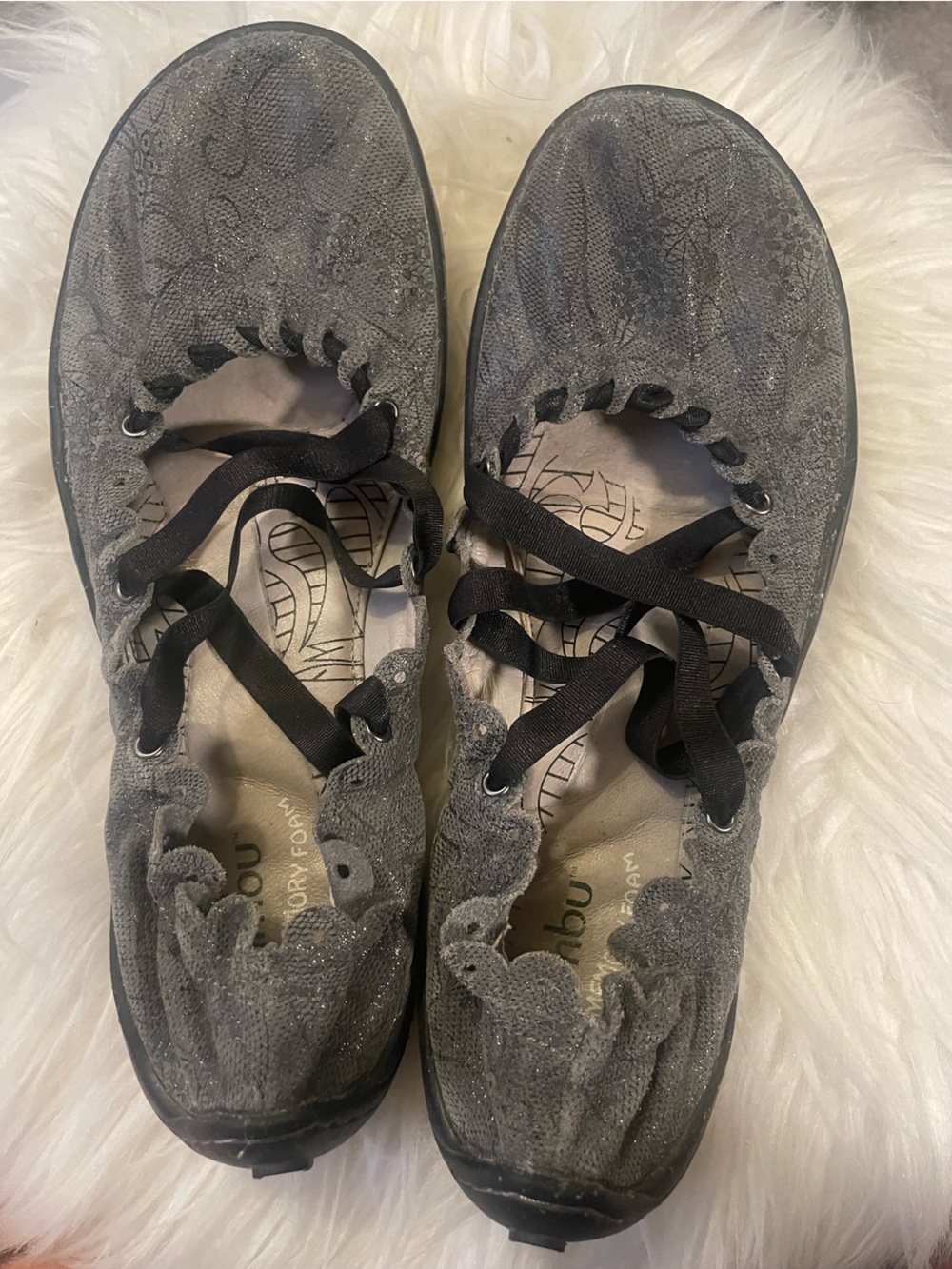 Jambu Gray Leather Scalloped Edge Women's ballet/sneakers